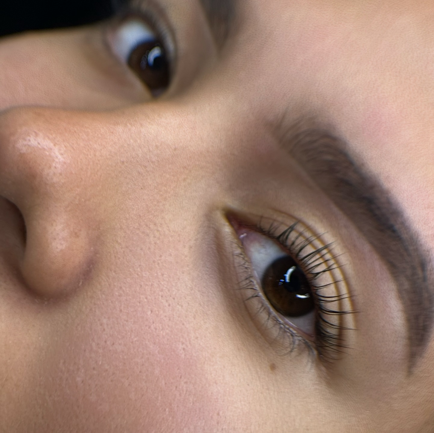 Pestañas punto a punto